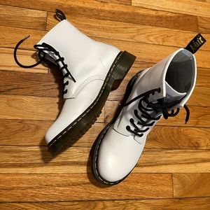 Dr Martens - women’s size 10 (white)